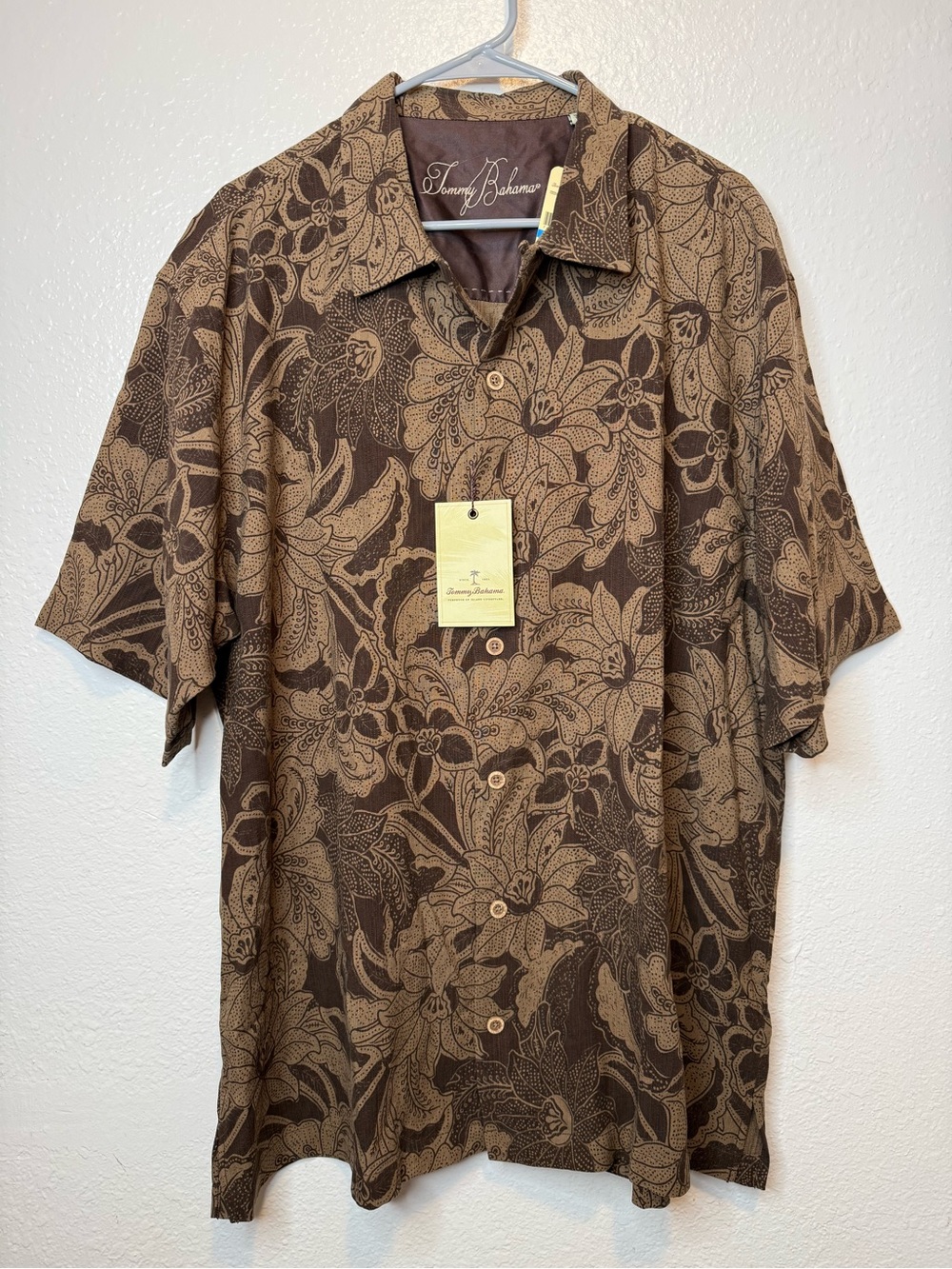Tommy Bahama Men's Brown Floral Short Sleeve Button Front Hawaiian Shirt Silk XL